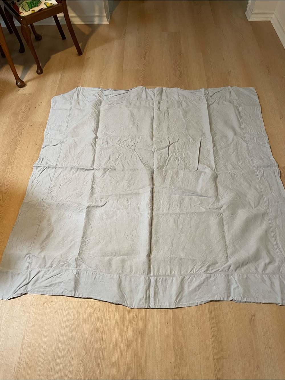 Williams Sonoma Linen Tablecloth